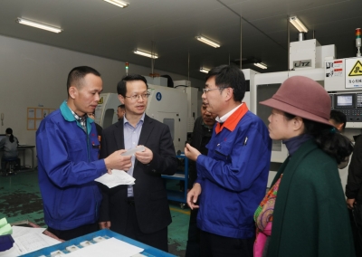 2018年11月28日，浙江省總工會副主席徐前一行天通考察構(gòu)建勞動關(guān)系和諧企業(yè)復(fù)評工作